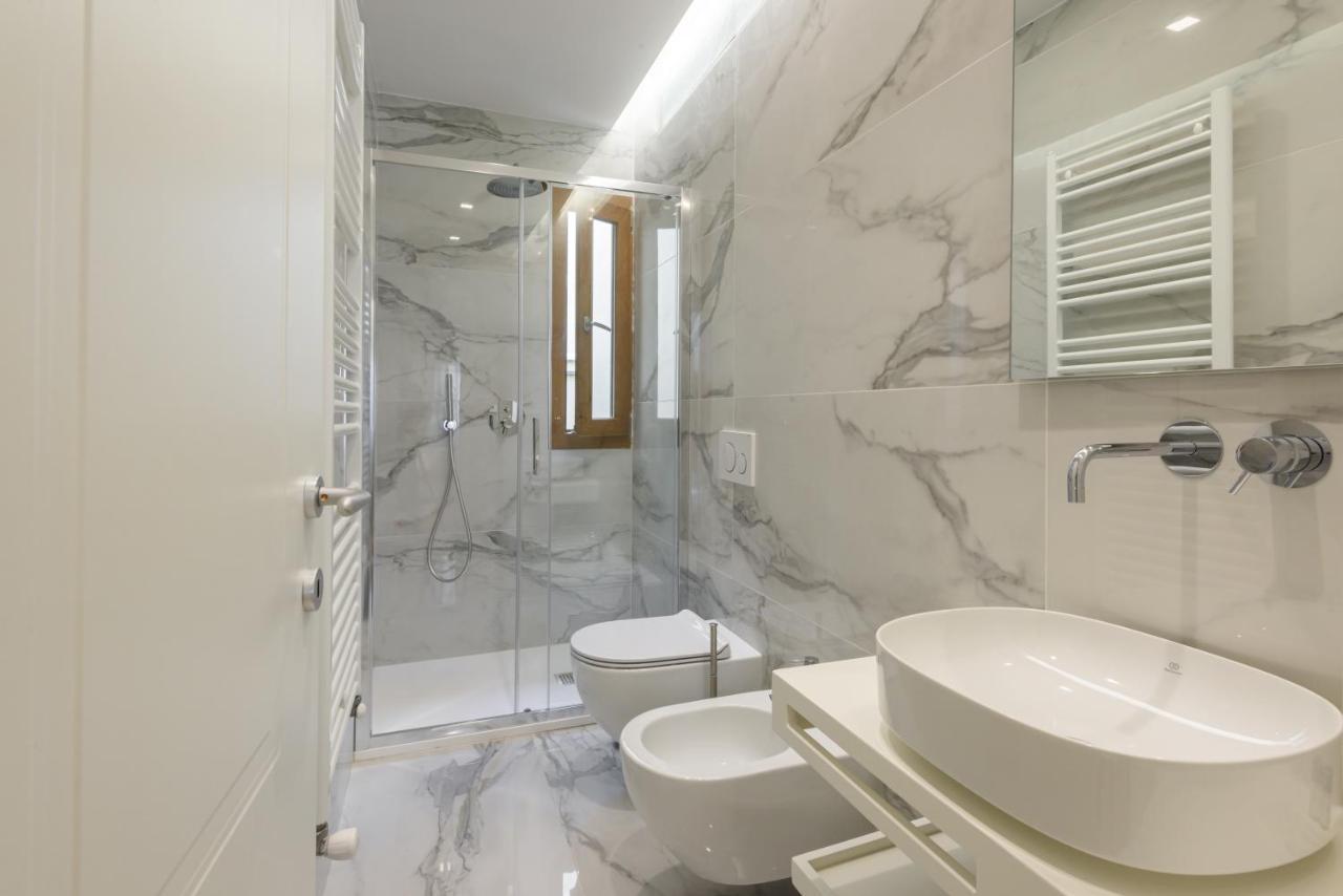 Pitti Prestige By Mmega Apartment Florence Luaran gambar